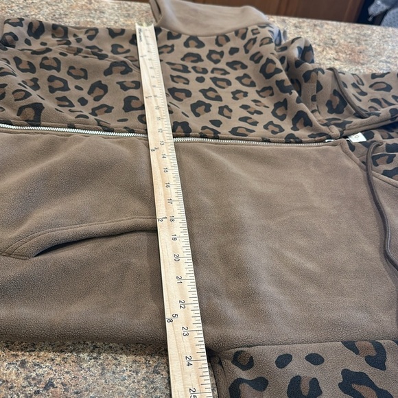 Mello Leopard Jacket Size Medium Brown Black Hood Pockets Full Zip Pockets - Picture 13 of 14